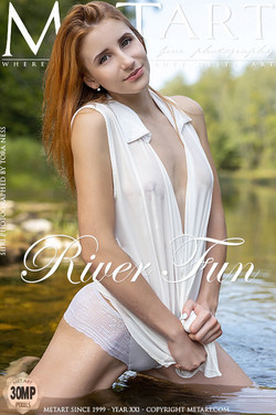 SIIRI BY TORA NESS - RIVER FUN - ORIG. PHOTOS