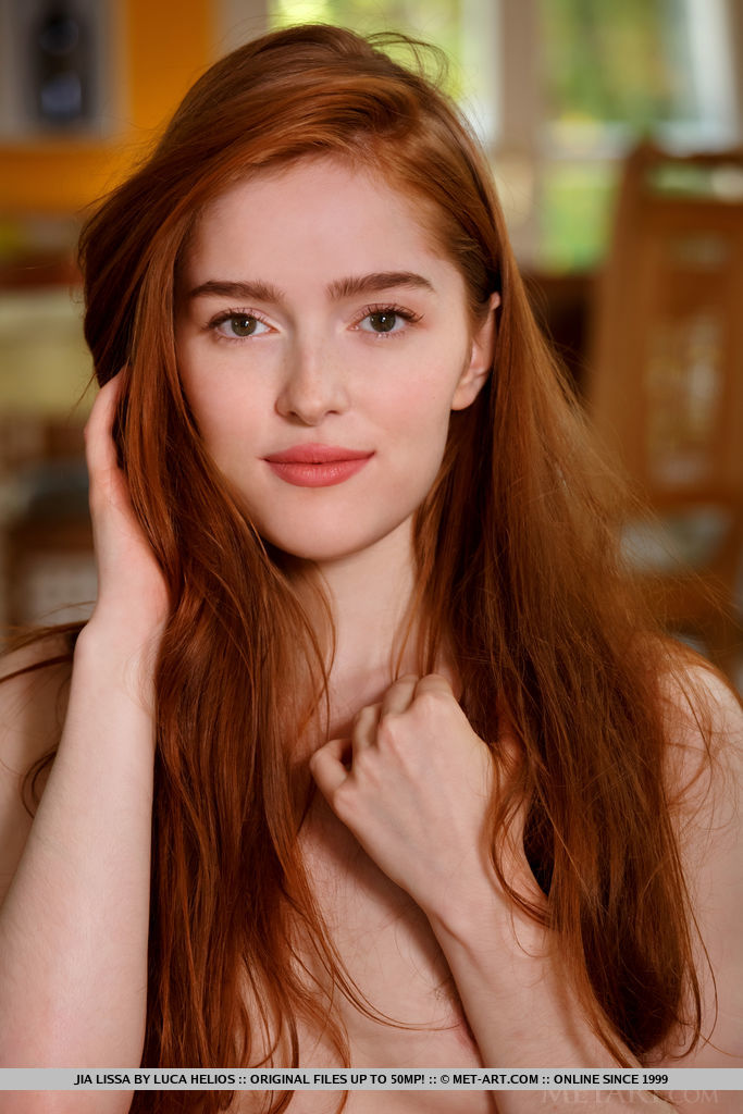 JIA LISSA by LUCA HELIOS