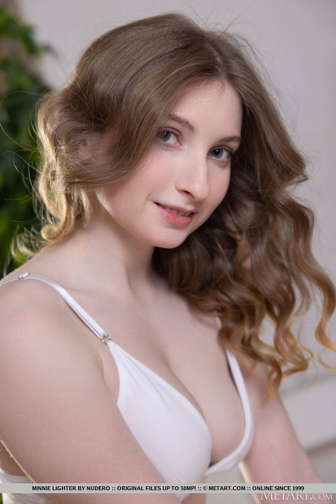 Minnie Lighter in Barely Behaved — MetArt photo 8